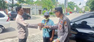 Sat Binmas Polresta Surakarta Sosialisasikan Bahaya Narkoba kepada Juru Parkir