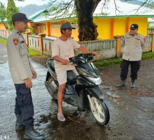 Personil Polsek Banda Laksanakan Patroli Beri Himbauan Kamtibmas