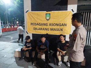 Cegah Peredaran Narkoba, Sat Binmas Polresta Surakarta Lakukan Sosialisasi Kepada Warga