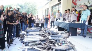 Polsek Koja Musnahkan Ratusan Knalpot Brong Hasil Operasi Kejahatan Jalanan