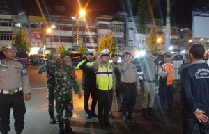 TNI-POLRI Bersinergi Jaga Kamtibmas Kota Padangsidimpuan Melalui Patroli Gabungan
