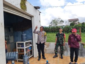 Sinergitas TNI-POLRI, Pererat Tali Silaturahmi Sambang Kamtibmas Ke Warga Desa Warnasari Kec. Pangalengan