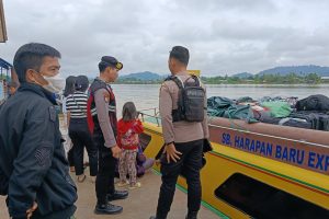 Jaga Keamanan Obyek Vital, Satsamapta Polres Malinau Gelar Patroli di Pelabuhan Speed Boat
