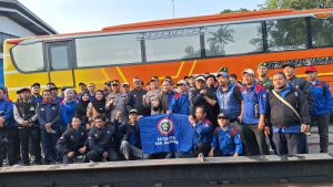 Kapolsek Dayeuhkolot Pimpin Pengamanan Keberangkatan Buruh Ke Jakarta