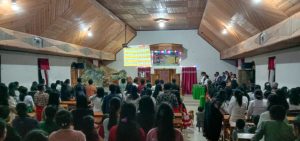 Personil Polsek Mamasa Laksanakan Pengamanan Giat Pawai dan Ibadah Perayaan Paskah di Kec. Sesenapadang, Kab. Mamasa