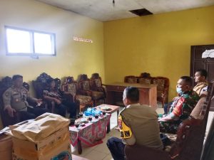 Sinergitas Polri dengan Perangkat Desa, Kapolsek Candipuro Lakukan Giat Sambang Desa