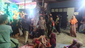 Personil Polsek Gondang Amankan Pertunjukan Pentas Seni Jaranan di Desa Macanbang