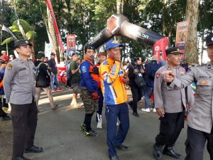 Kapolsek Krucil IptuArif Nurdasono S.Sos Pimpin Langsung Pengamanan MTB Prabu4 Th.2024