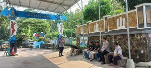 Patroli Dialogis Polsek Pasawahan Membangun Kemitraan dan Pengawasan Ketat di Objek Wisata Telaga Biru Cicerem Desa Kaduela
