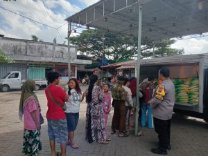 Polsek Bandung Lakukan Pengamanan Oprasi Pasar Murah Dari Bulog