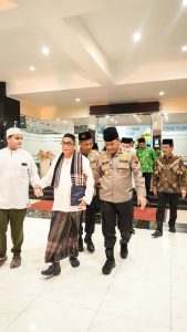 Irjen Pol Ahmad Luthfi  mendapat ucapan terima kasih dan harapan dari Ketua MUI Provinsi Jateng Dalam Silaturahmi Kamtibmas