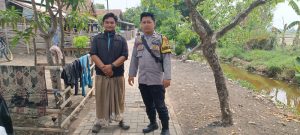 Keterlibatan Langsung: Bhabinkamtibmas Polsek Kasemen Polresta Serkot Polda Banten Berperan Aktif dalam Sambang Rutin