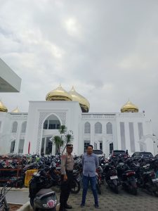 Pelayanan presisi Polres PSP Lakukan Pengamanan Sholat Jumat di Masjid Al Abror
