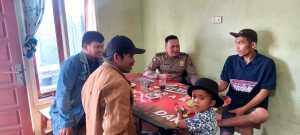 Antisipasi Gangguan Kamtibmas,  Polsek Lintongnihuta Melaksanakan Himbauan Terhadap Warga