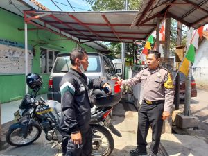 Bhabinkamtibmas Desa Cangkuang Rancaekek ajak warga tingkatkan harkamtibmas melalui siskamling