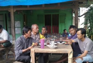 Bhabinkamtibmas Polsek Batunadua Gencarkan Sosialisasi Pencegahan Karhutla di Desa Manunggang Jae