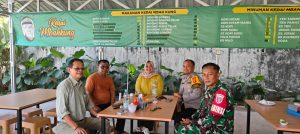 Aipda Chandra Mardiko Lakukan Sambang dan Silaturahmi dengan Ketua LPM Kelurahan Gunung Bahagia