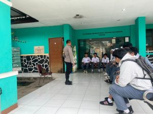 Cegah Kenakalan Remaja, Piket Fungsi Polsek Cangkuang Sampaikan Himbauan Kepada Murid SMK Pertintis