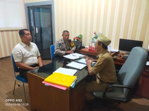 Cegah Aksi Konvoi Saat Kelulusan, Anggota Polsek Sidomukti Lakukan Koordinasi Dengan Kepala Sekolah SMKN 01 Salatiga