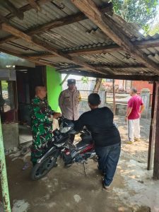 Bripka Mochamad Atin Ramdhan dan Sertu Sabarudin Lubis Perkuat Sinergitas TNI-Polri Melalui Kegiatan Sambang Bersama