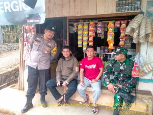 Sinergitas TNI Polri di Nyalindung Sukabumi sambang warganya