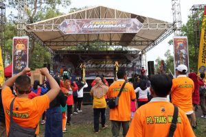 Senam Bersama Meriahkan Trabas Kamtibmas Bareng Kapolda Jateng di Grobogan
