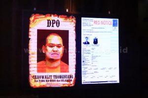 Dikawal 10 Anggota Polri, Buron Nomor 1 Thailand, Chaowalit Akan Dideportasi dari Indonesia Hari Ini