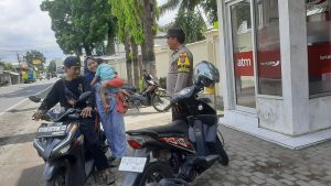 Anggota Polsek Kandat Patroli Obyek Vital di Perbankan Beri Imbauan 