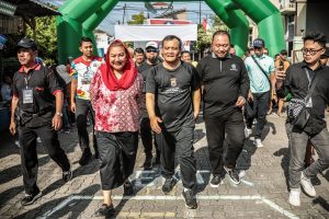 Irjen Pol Ahmad Luthfi dan Walikota Semarang Jalan Sehat Bersama Ribuan Warga Sampangan