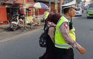 Satlantas Polres Padangsidimpuan Jaga Kelancaran Lalu Lintas di Pagi Hari