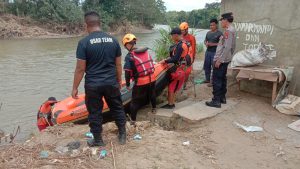 Memasuki Hari Ke Dua, Korban Di Duga Tenggelam Di Sungai Ogan Desa Tebing Kampung Belum Di Temukan