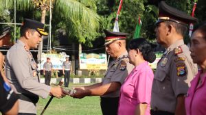 Polres Lombok Barat Gelar Upacara Kenaikan Pangkat 33 Personel, Apresiasi Dedikasi dan Loyalitas