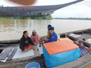 Sat Polair Polres Tanjung Balai Sambangi Warga dan Himbau Lapor Jika Mengetahui PMI Ilegal