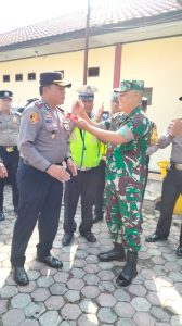 Polsek Medan Helvetia Terima Kejutan Dari DenZibang 3/I Medan Di Hut Bhayangkara Ke 78