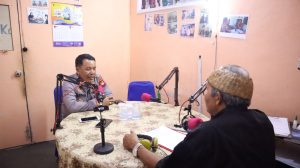 Siaran di Radio Dermaga FM, Kapolres Sekadau Apresiasi Partisipasi Masyarakat dalam Hari Bhayangkara