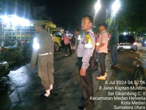 Polsek Medan Helvetia Amankan Pelaksanaan Penertiban PKL Di Pajak Sikambing