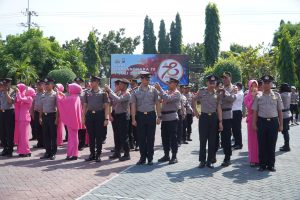 Kapolres Probolinggo Pimpin Upacara Kenaikan Pangkat 39 Anggota Polres Probolinggo