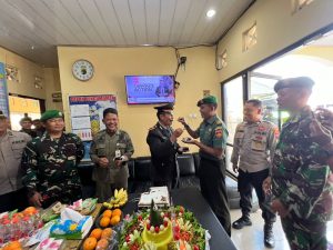 Hari Bhayangkara Ke-78, Polsek Polisi di Kudus Dapat Kejutan dari TNI