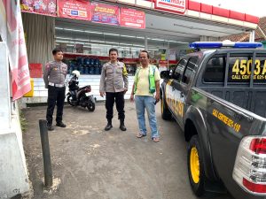 Dengan Dilaksanakannya Patroli Ke Lahan Parkir, Polsek Cilimus Jalin Silaturahmi Dengan Petugas Parkir