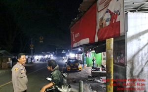 Polisi Patroli Malam Polsek Palabuhanratu Polres Sukabumi, Tetap Waspada terhadap Kamtibmas