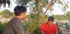 Bhabinkamtibmas Desa Ujung Genteng Polsek Ciracap Polres Sukabumi Ajak Warga Tingkatkan Kamtibmas