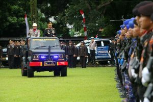 Upacara Hari Bhayangkara ke-78 di Kantor Gubernur Sulut Berlangsung Khidmat, Kapolda Jadi Irup
