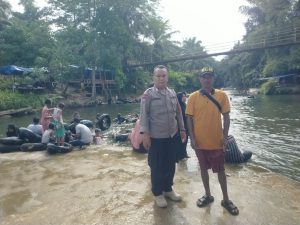 Patroli Wisata Jelang Pilkada: Polsek Padang Bolak Amankan Destinasi Pemandian Air Panas