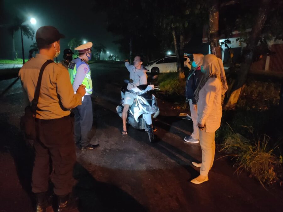 Guna menekan angka keriminalitas selama bulan Ramadhan Polres Prabumulih tingkatan giat patroli malam hari
