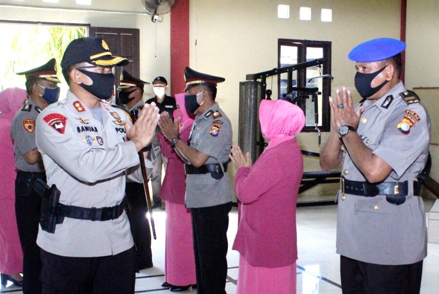 Wakapolres Majene Dikukuhkan, 8 Pejabat Polres Majene Juga Diserahterimakan.