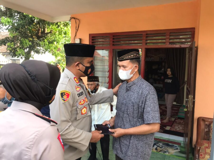 Kapolresta Mojokerto AKBP Deddy Supriadi Takziah Dan Doa Bersama untuk Bhayangkari IPTU Sodi